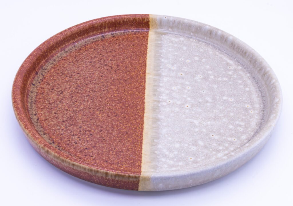 Plato llano con pared dúo almendra con cerámica 21 cm